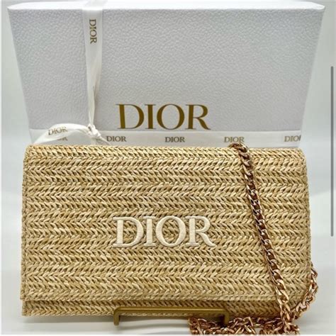 dior free raffia pouch